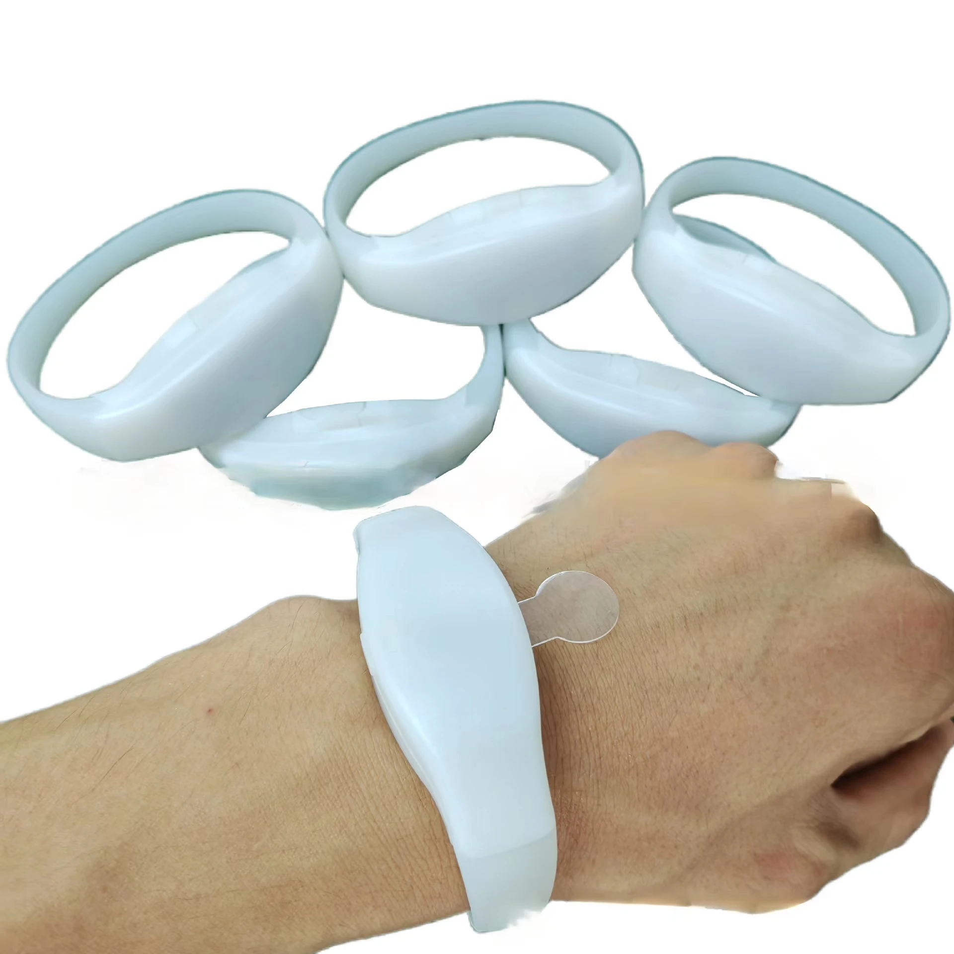 manufacturer custom plastic bracelet luminous led light up wifi controlled with remote control wristband for concert Festival