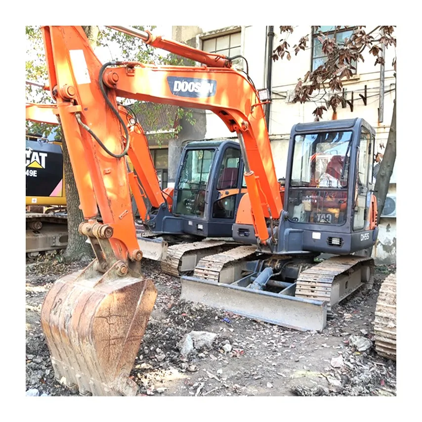 Hot sale saused DOOSAN mini crawler excavator DH55 Doosan Dh55 DH60-7 DH70 DH80 Excavator  Doosan DH55-V Excavator