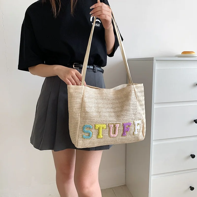 2024 high appearance level shoulder bags Korean light French lazy large capacity fashion personality student class commuting bag