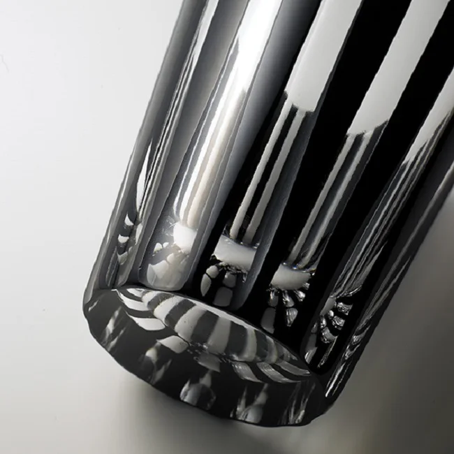 Japan Style Black Wine Clear Glass Cup With A Straight Stripe Surface