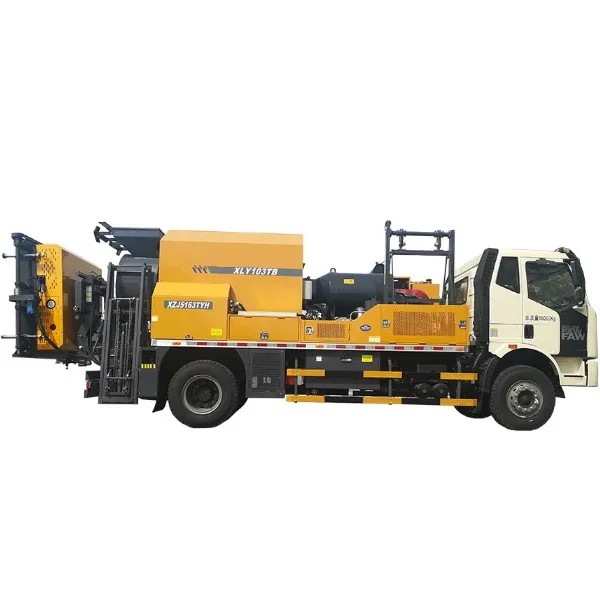 Asphalt Road Repair Machine Pavement Maintenance Truck XLY103TB