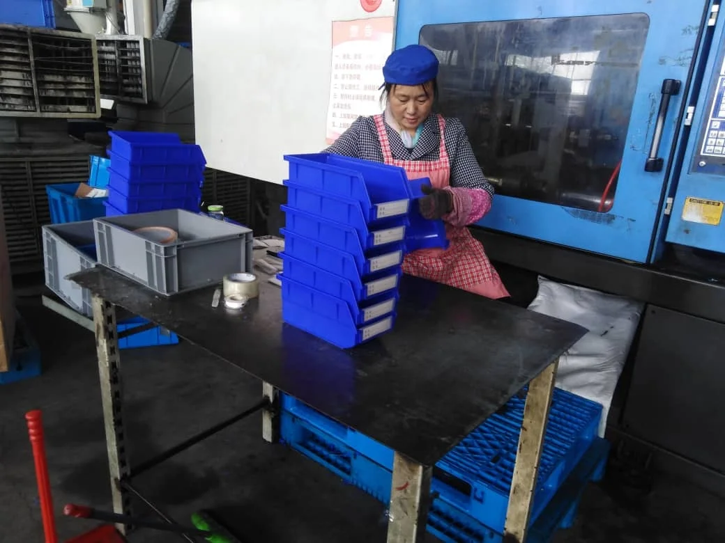 Warehouse Storage Use Stackable Shelf Rack Bin Small Parts Organizer Bins