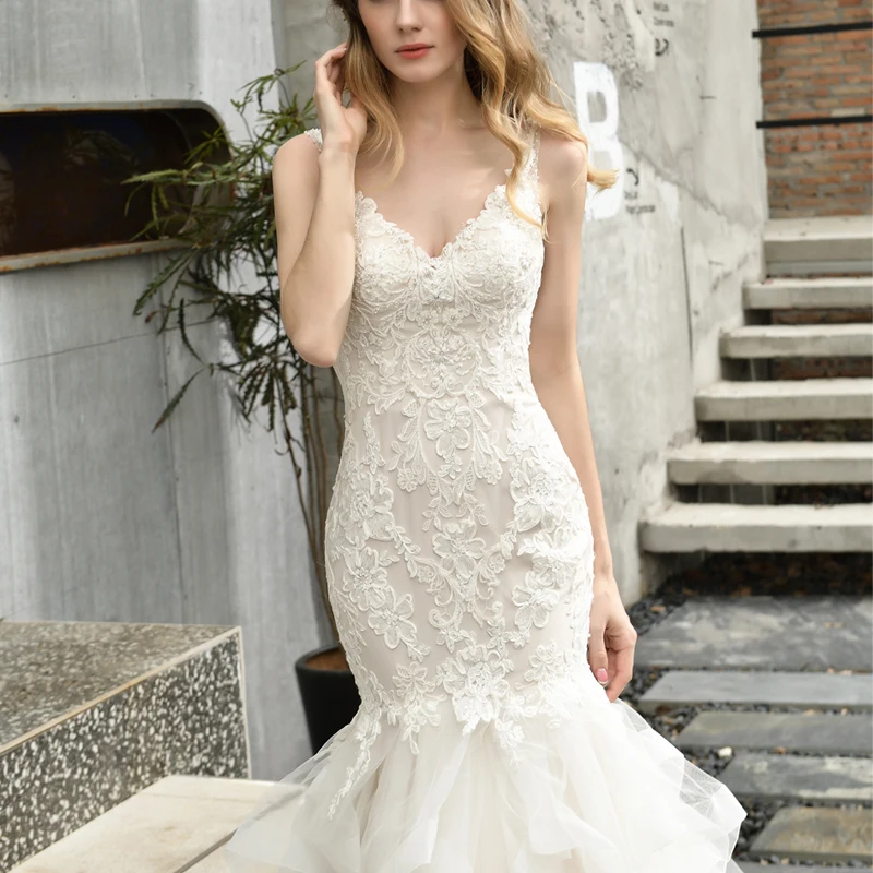 Красивое сексуальное кружевное свадебное платье на бретельках с V-образным вырезом в стиле русалки
