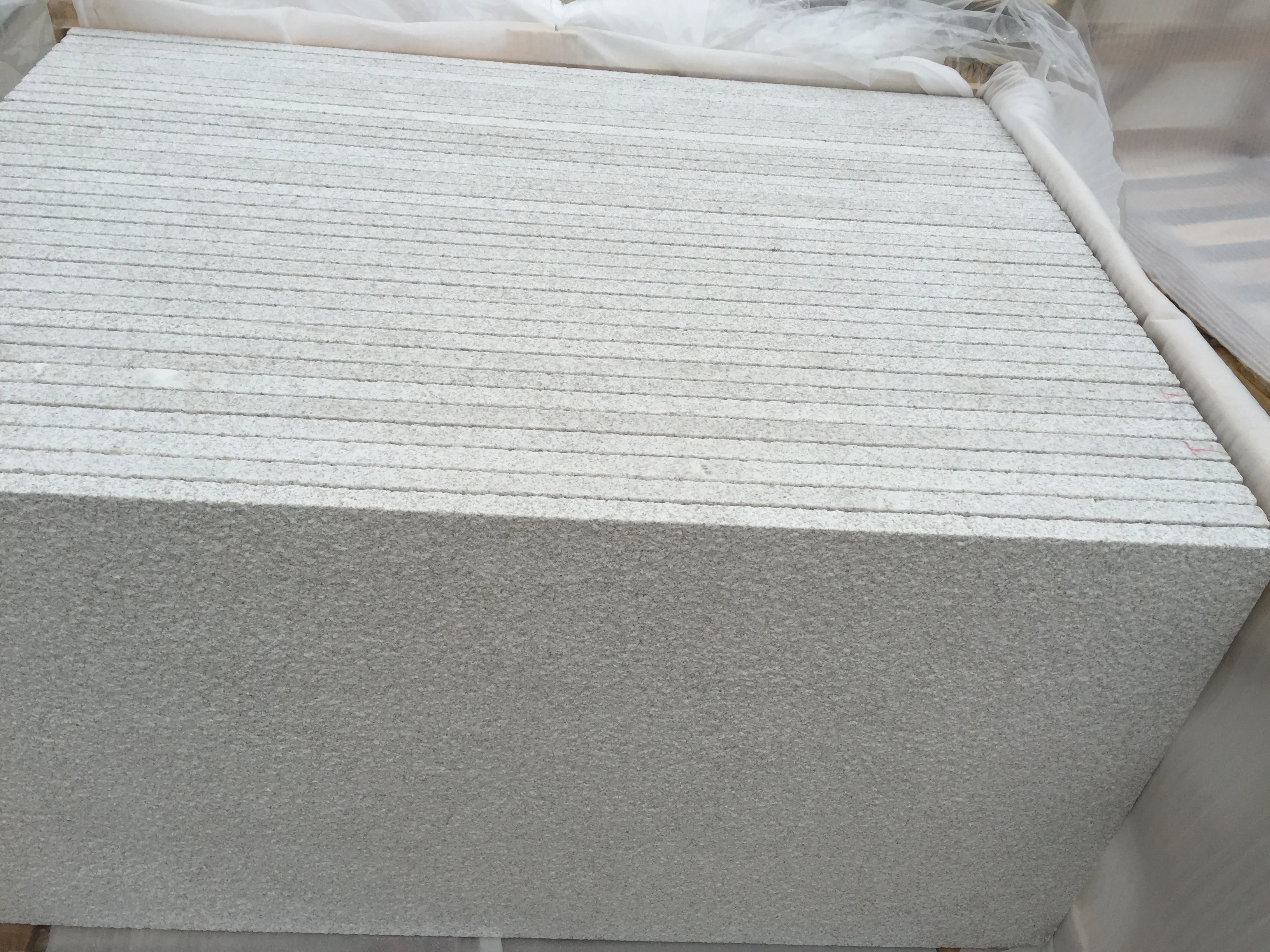 Cheap Pure Chinese Pearl White  Granite Slabs for Floor Paving with High Quality