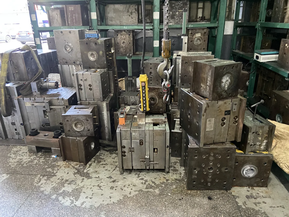 Nordson Encore  Forgiatura Rotativa Remache Tuerca Maso Macchinari Shanghai Fusai Ningbo Fabbrica Mazak Mazatrol P