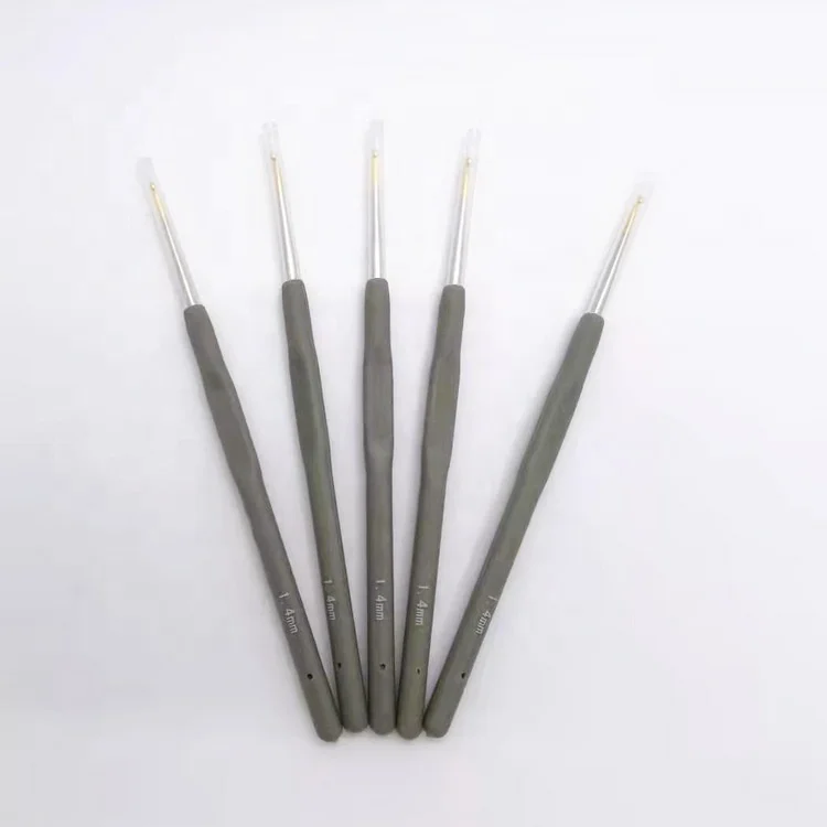0.5mm - 3.0mm Needlework Crochet Hooks Plastic Handle Color Rubber Soft