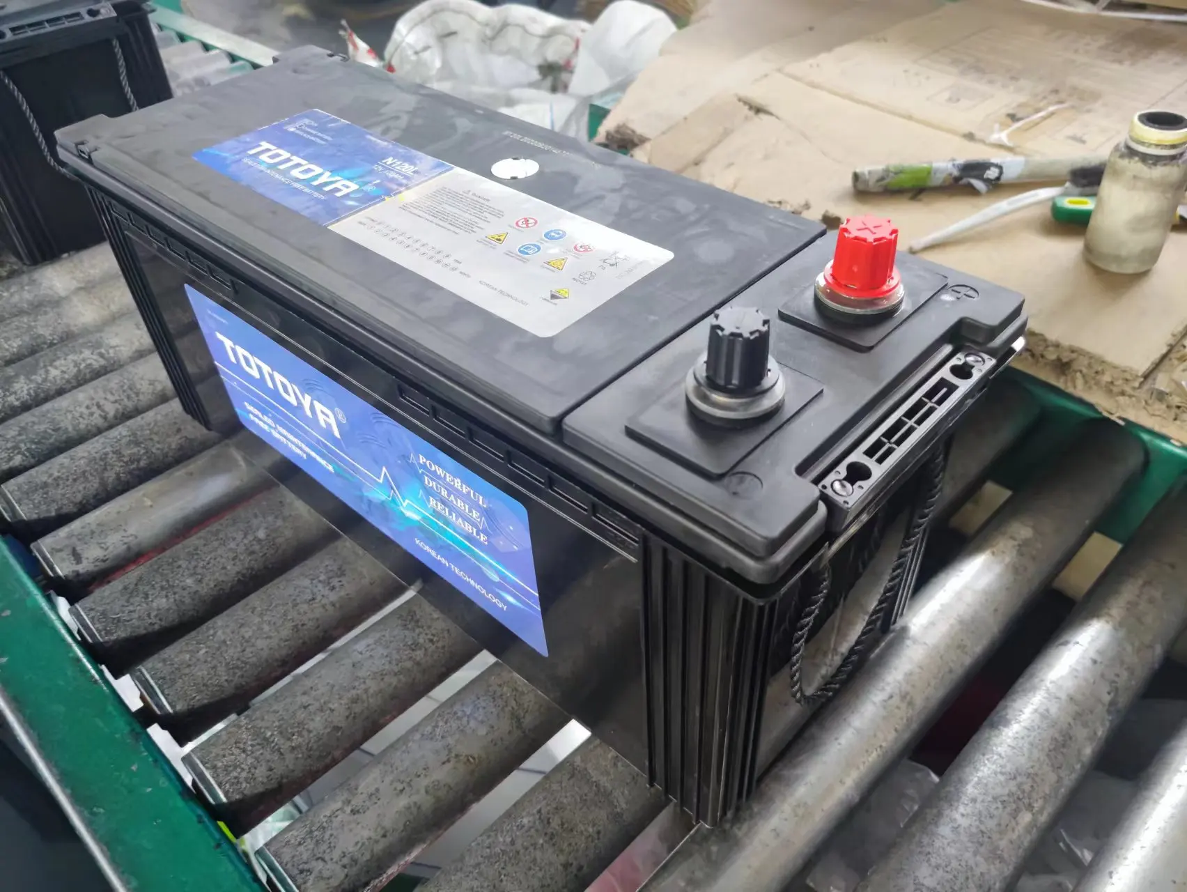 Сухой заряженный аккумулятор 12v90ah качественные автомобильные аккумуляторы 105d31r Китай заводская