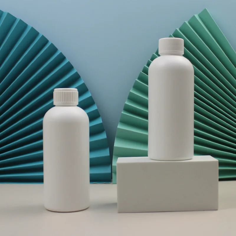 Manufacturers wholesale PE round liquid bottling polyethylene syrup bottle medicine oral liquid plastic bottle