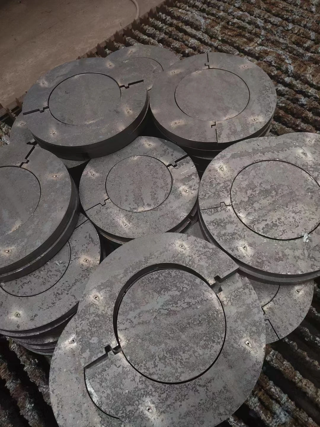 OEM construction cast in plate carbon losing cutting steel sheet Manufacturer of laser cutting CNC punching embedded plate