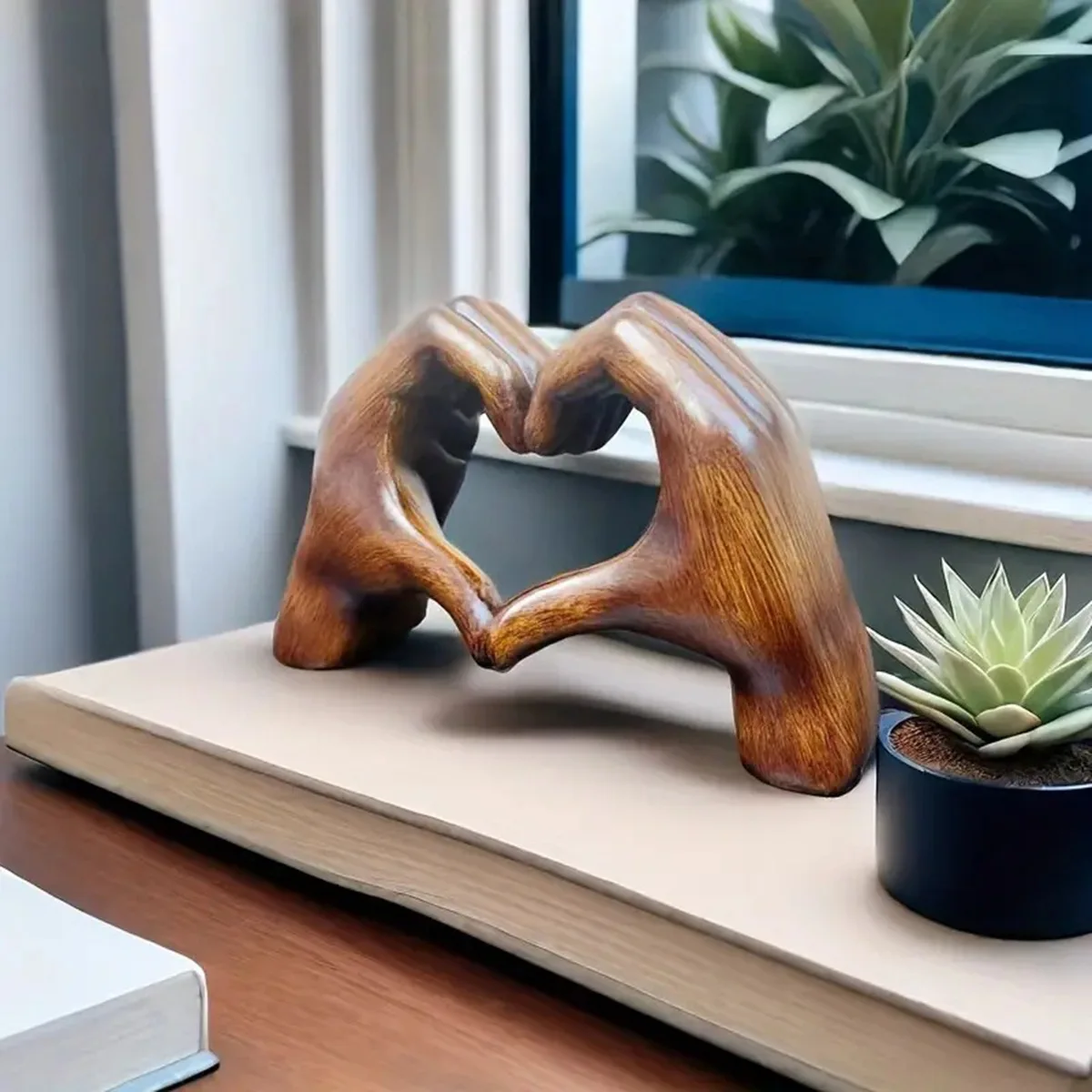 Resin Crafts Home Decor Love Ornaments for Bedroom Tabletop Heart Gesture Gift for Living Room Decoration
