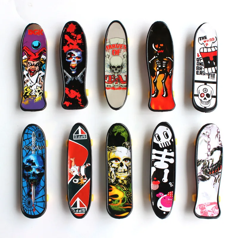 2022 Wholesale Kids Gift Classical Mini Fingerboard Finger Toys Finger Skateboards Sports Scooter Toy