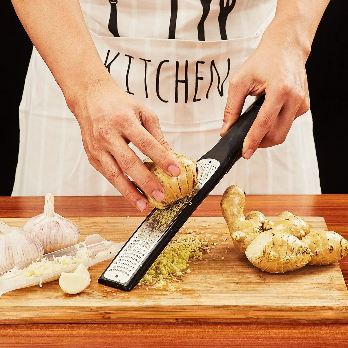 Multi-purpose Kitchen Gadgets Stainless Steel Blade Plastic Handle Cheese Grater Lemon Zester with Storage Box