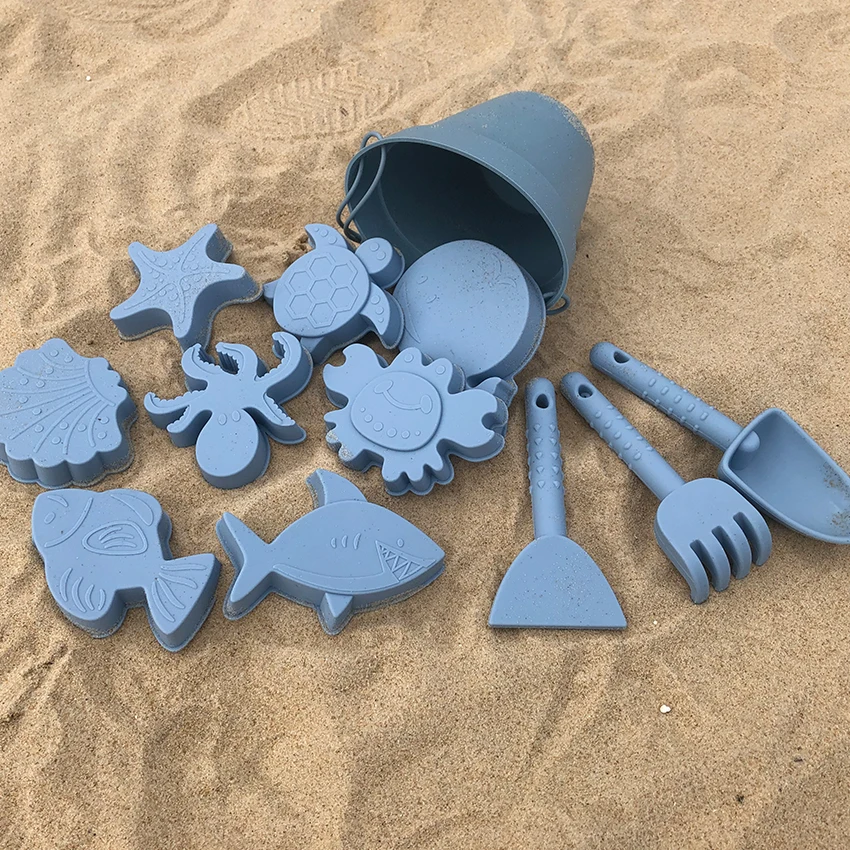 2022 Customized Summer Toys Bucket New Popular Round Shape Plastic Beach Bucket sand bucket Silicone Beach toy beach & sand toys