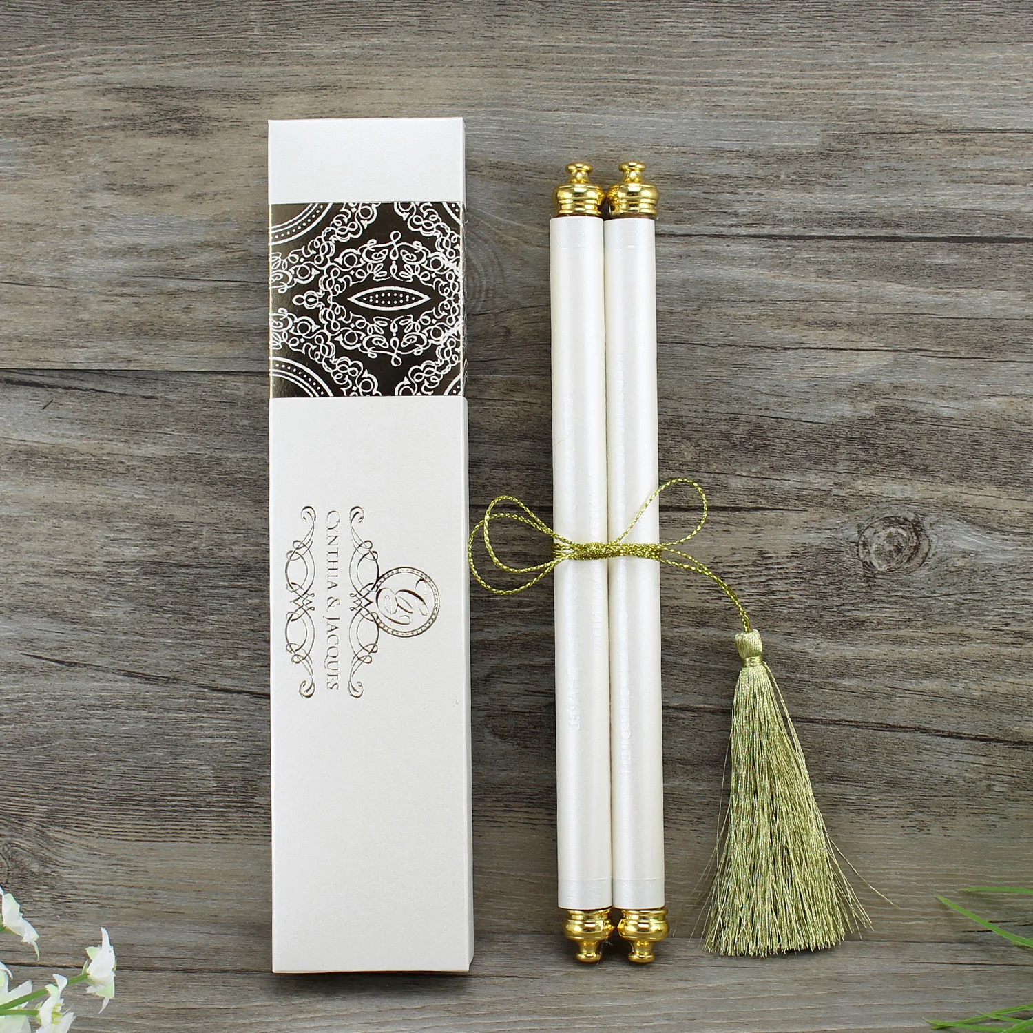Customized Chinese Luxury Paper Scroll Wedding Invitations Cards