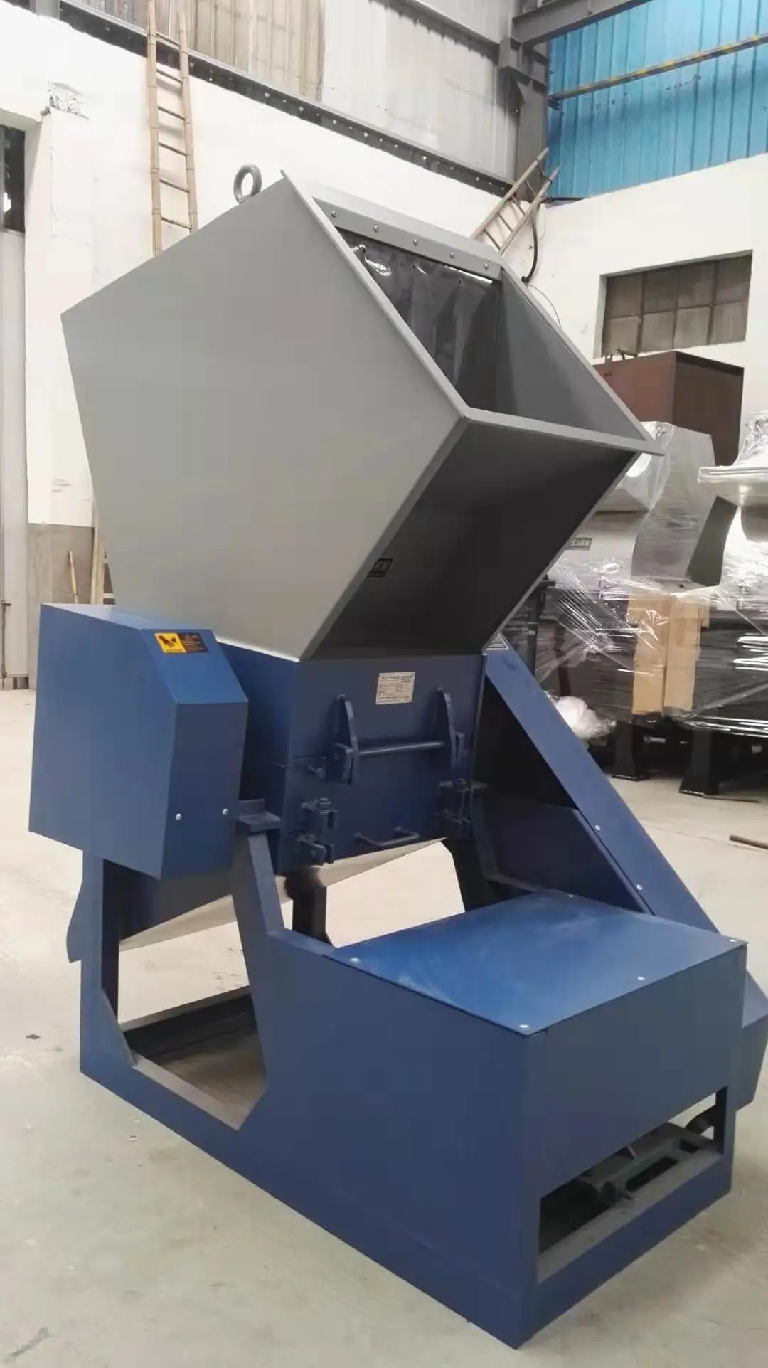 Wood crusher machine Mini Shredder Metal Shredder Machine /clothes and paper Shredder