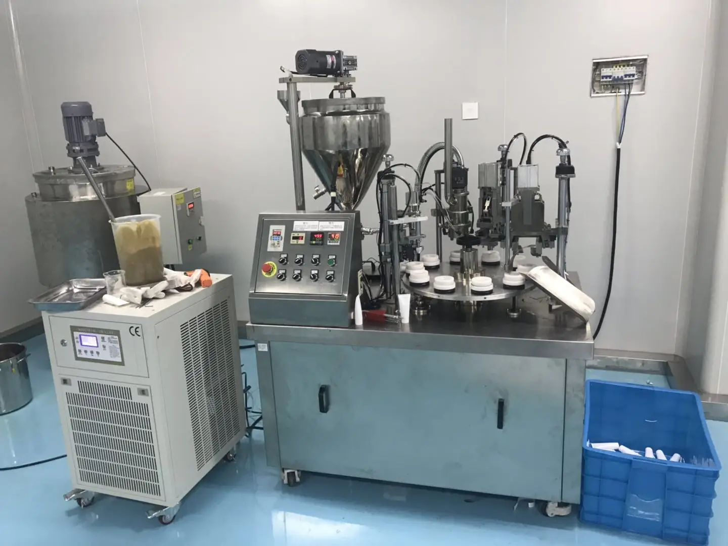 Fully Automatic Plastic Tube Toothpaste Sealing Packing Equipment Cosmetic Cream Filling Machine