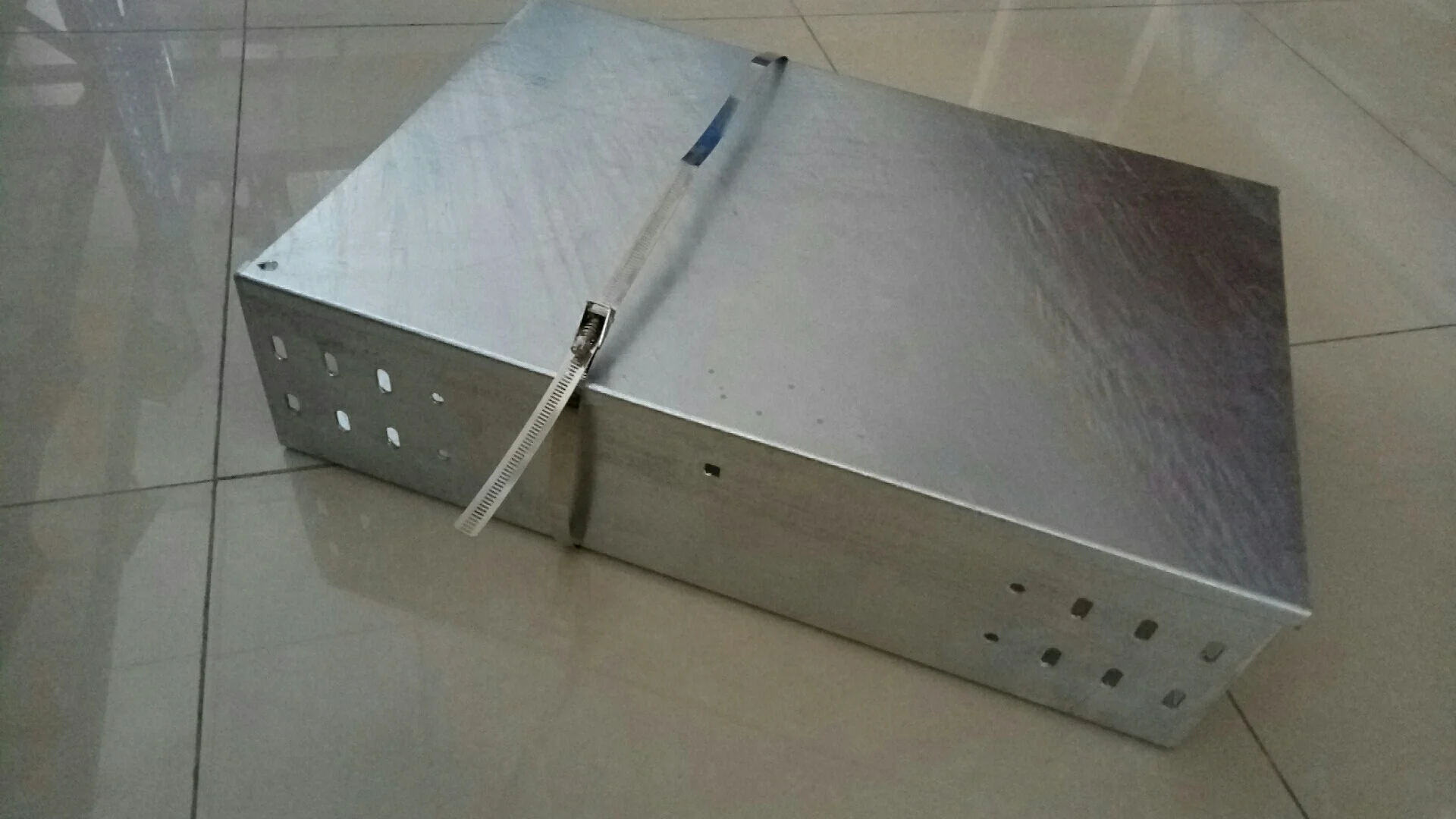 Factory OEM HDG Steel Wireway Cable Tray Manufacturer