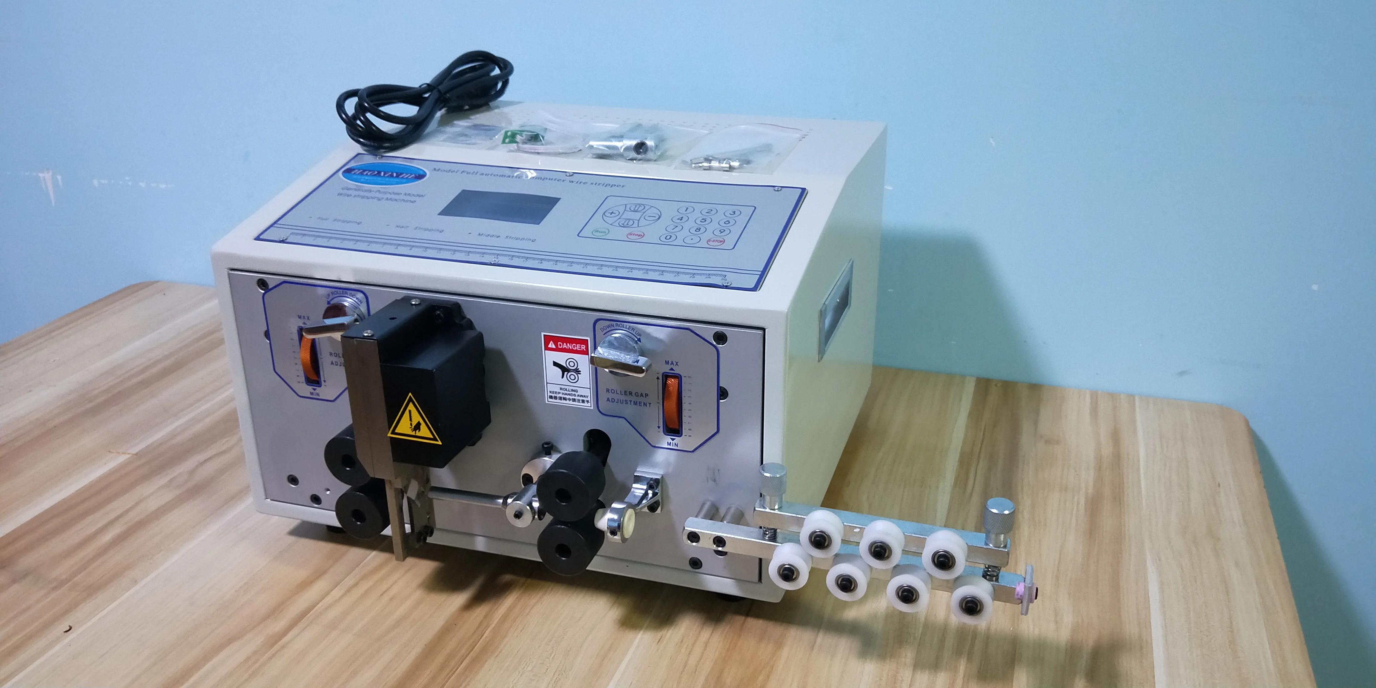 Высокоточная машина для коаксиального кабеля/машина для зачистки коаксиального кабеля/устройство для зачистки коаксиального кабеля