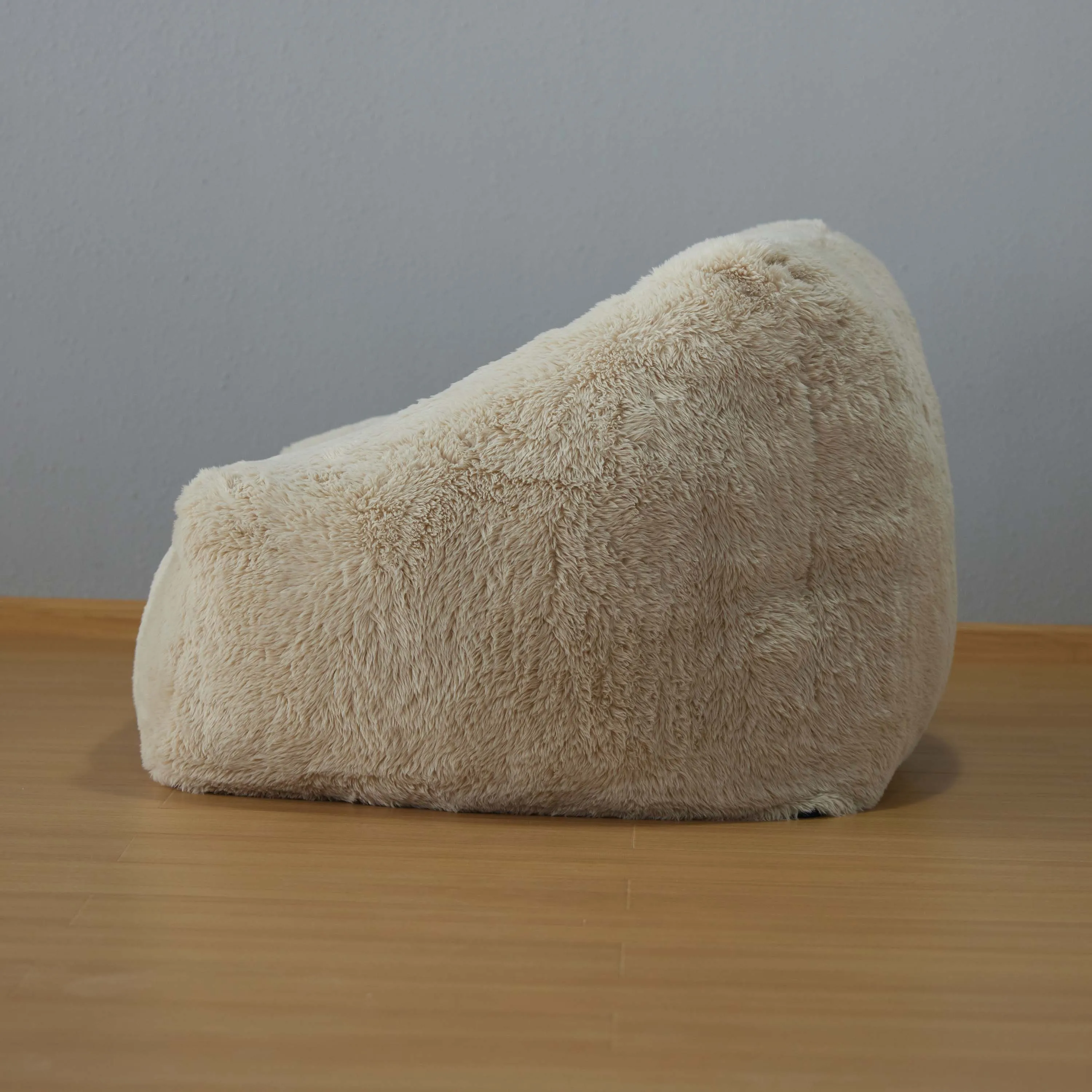 Factory Sale Lazy Sofa Furniture Nordic Style Living Room Hotel Single Sofa Long Fur Fabric Bean Bag Compressed Lounge Sofa