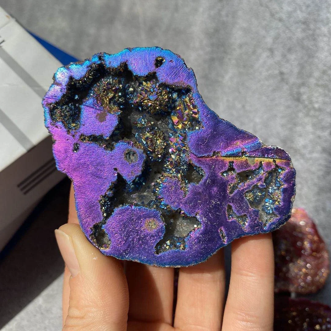 Wholesale Angel Aura Quartz Agate Geode Druzy Stone Moroccan Crystal Geodes For Decoration