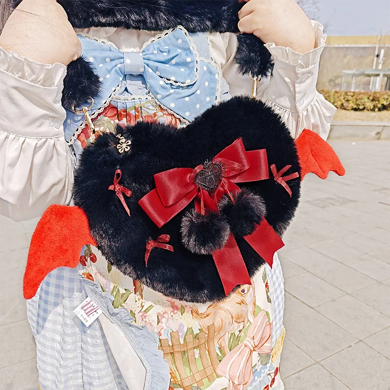 Quadratic Element Cute Girl Cartoon Love Style Shoulder Bag Zipper Closure Fashionable Pain Devil Angel Exhibition Design Gift