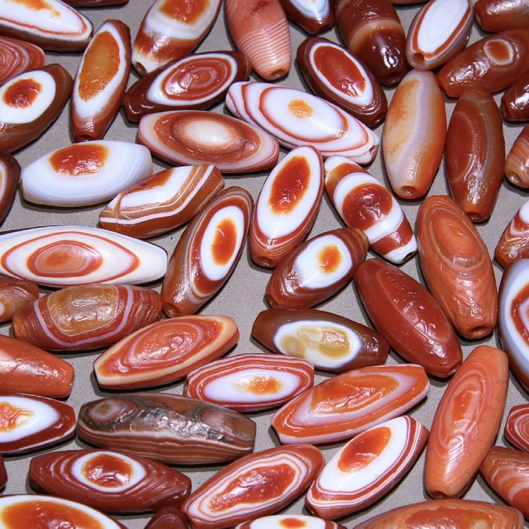 Wholesale Bulk Crystal Eyes Agate Alashan Jade With Eyes For Gift Fengshui