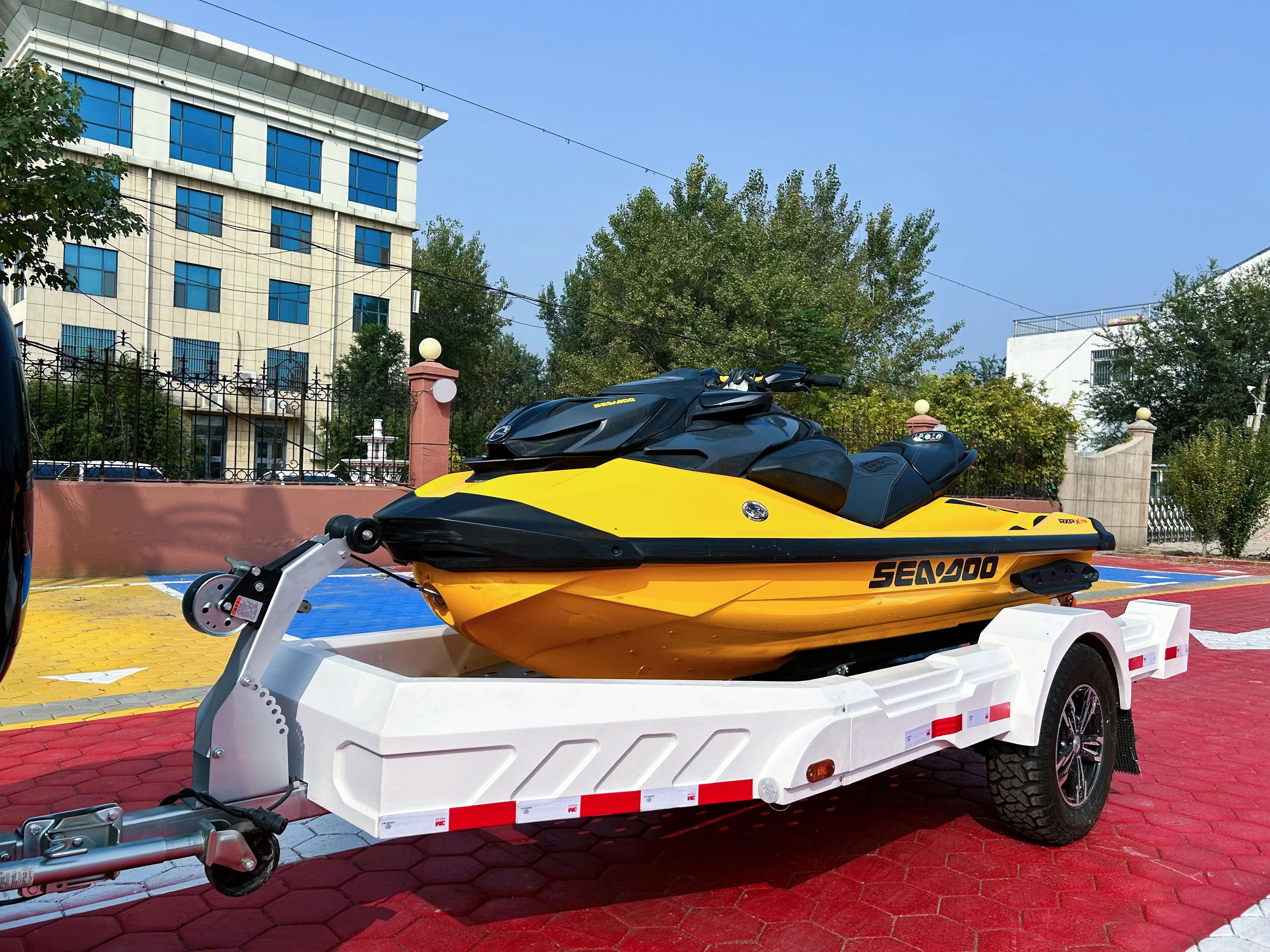 Multi-functional FRP yacht trailer, exported overseas, suitable for various models