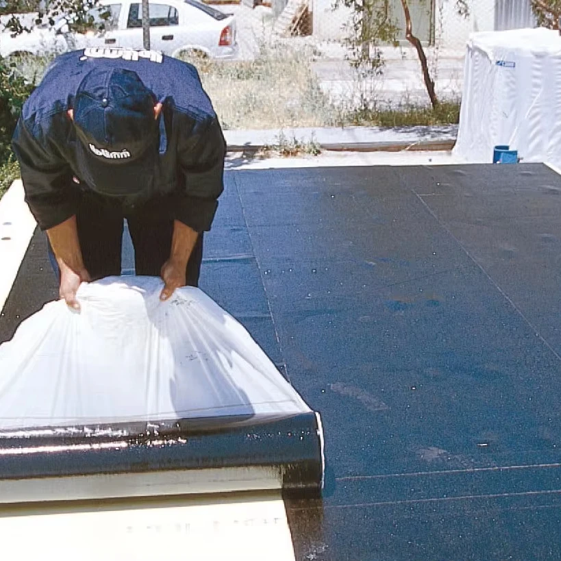 Self Adhesive 1.5mm Thick Single-Ply EPDM Roofing Membrane for Flat Roof Waterproofing Supplied in Roll Packaging