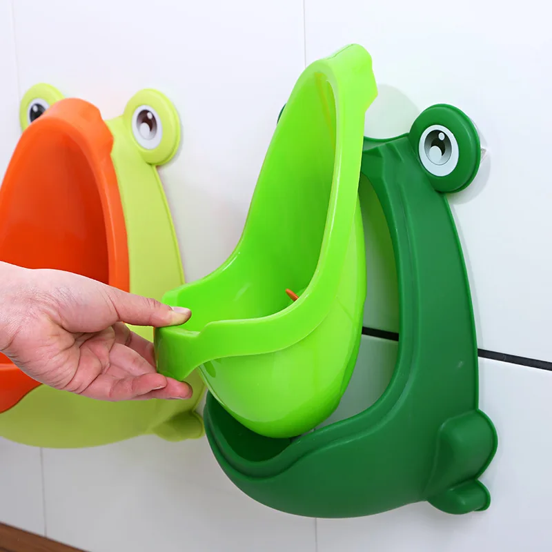 Portable Frog Standing Potty Training Urianl with Aiming Target Toddler Boy Urinal with Suction Cup can be Pasted on the Wall