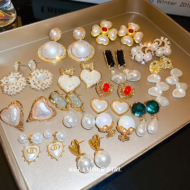 French vintage retro fashion jewelry accessories style diamond gold plated studs earrings for women men