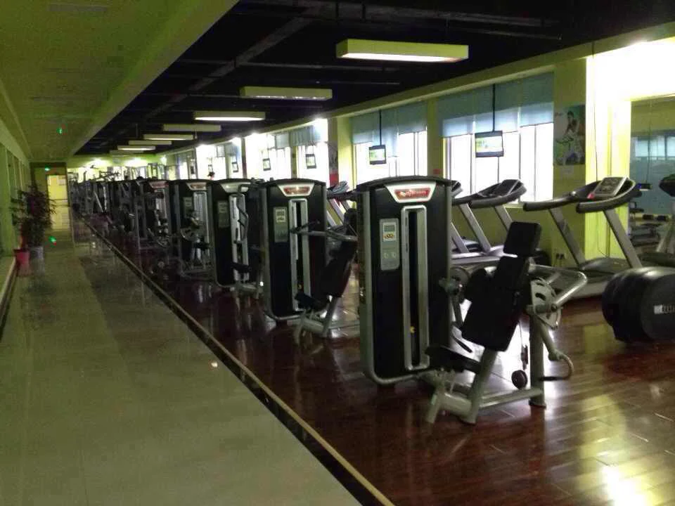 2023 Hot Sale Body Strong 4 Station Multi Gym Trainer/Commercial Fitness Equipment