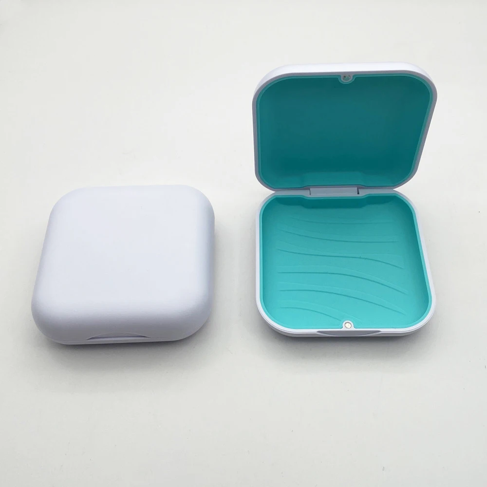 Aligner Retainer Case Denture Case Orthodontic with Magnetic,Food grade silicone Pad mat