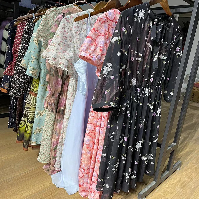 Premium Vip Used Apparel Stock Bales 45 Kg 2nd Hand Mixed Clothing Used Clothes