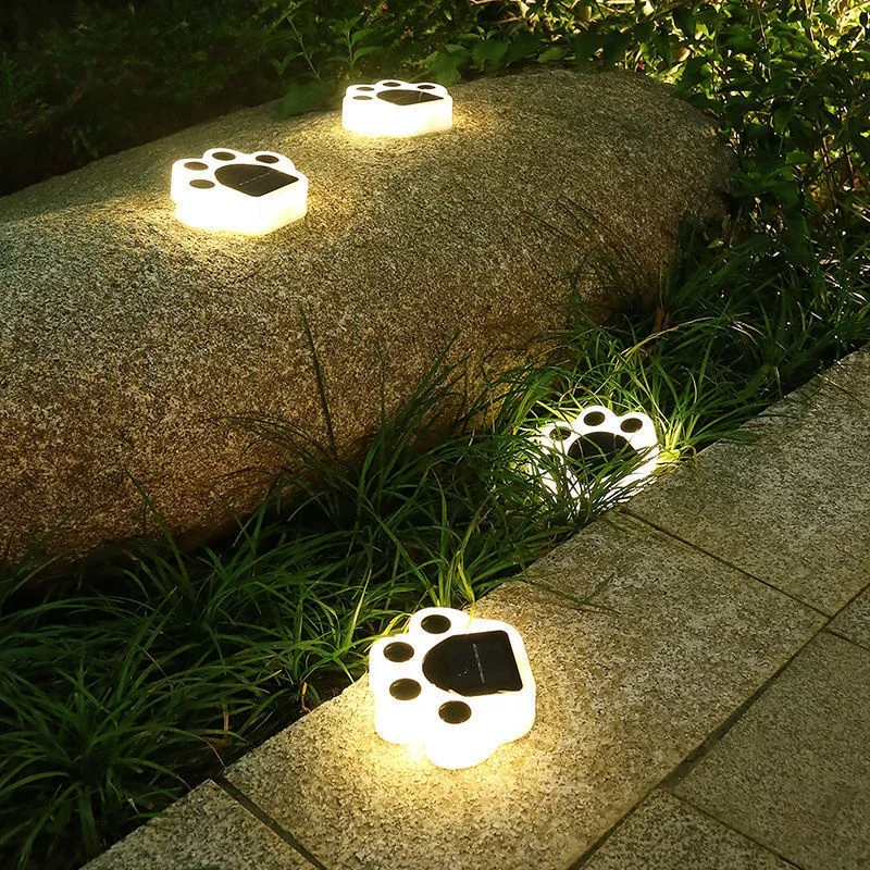 2024 New Design Cute Cat Paw Lawn Light Optically Controlled Outdoor Solar Lantern