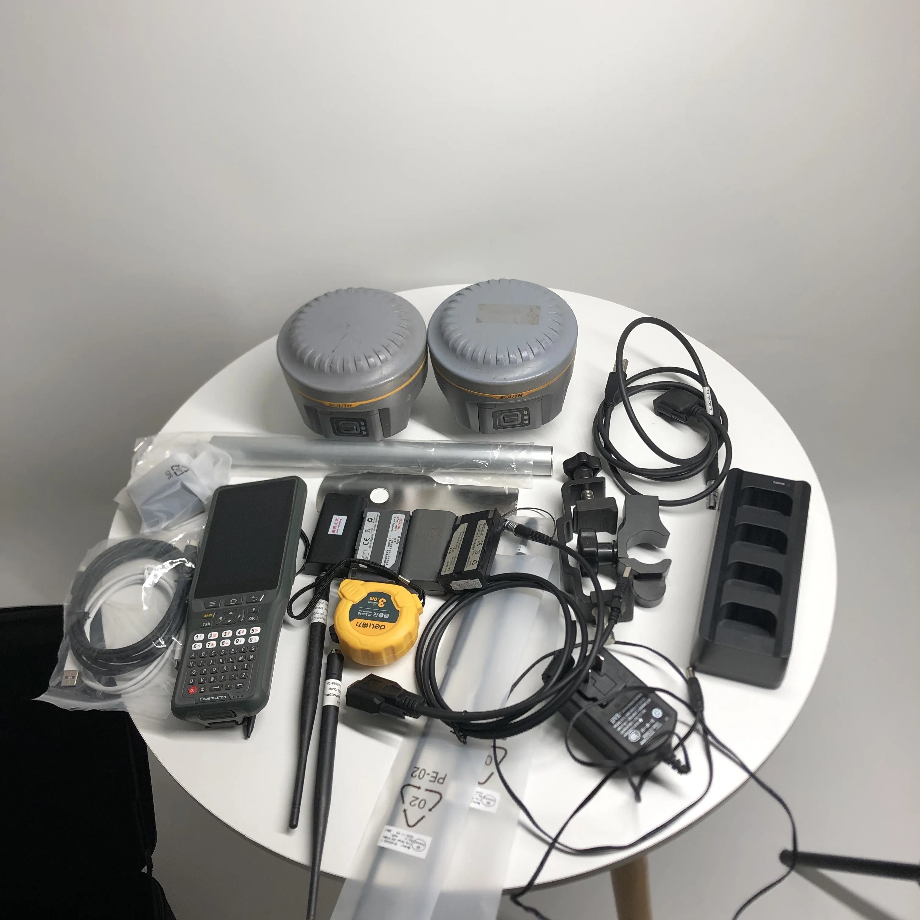 Used Second hand South G1 GNSS receiver BASE AND ROVER COMPLETE SET