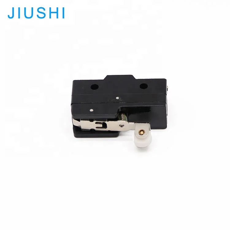 Z-15GW22-B micro switch short lever roller type 1NO 1NC limit switch