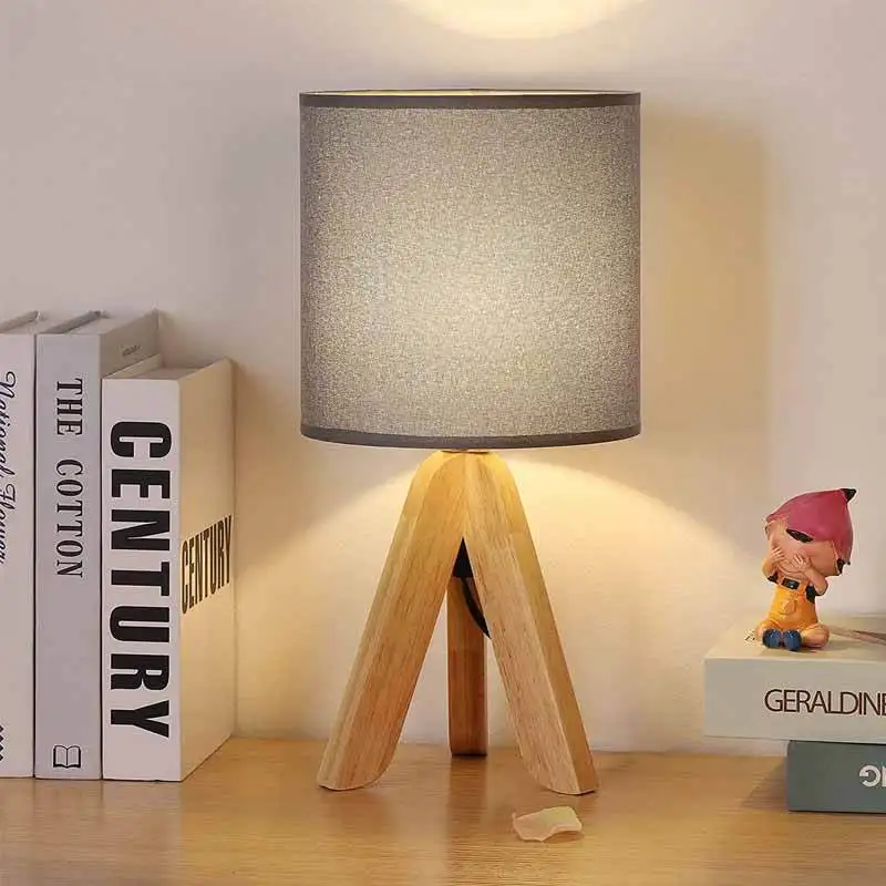 Modern Garden Wood Art Tripod Table Lamp Hotel Bedroom Bedside Lamp