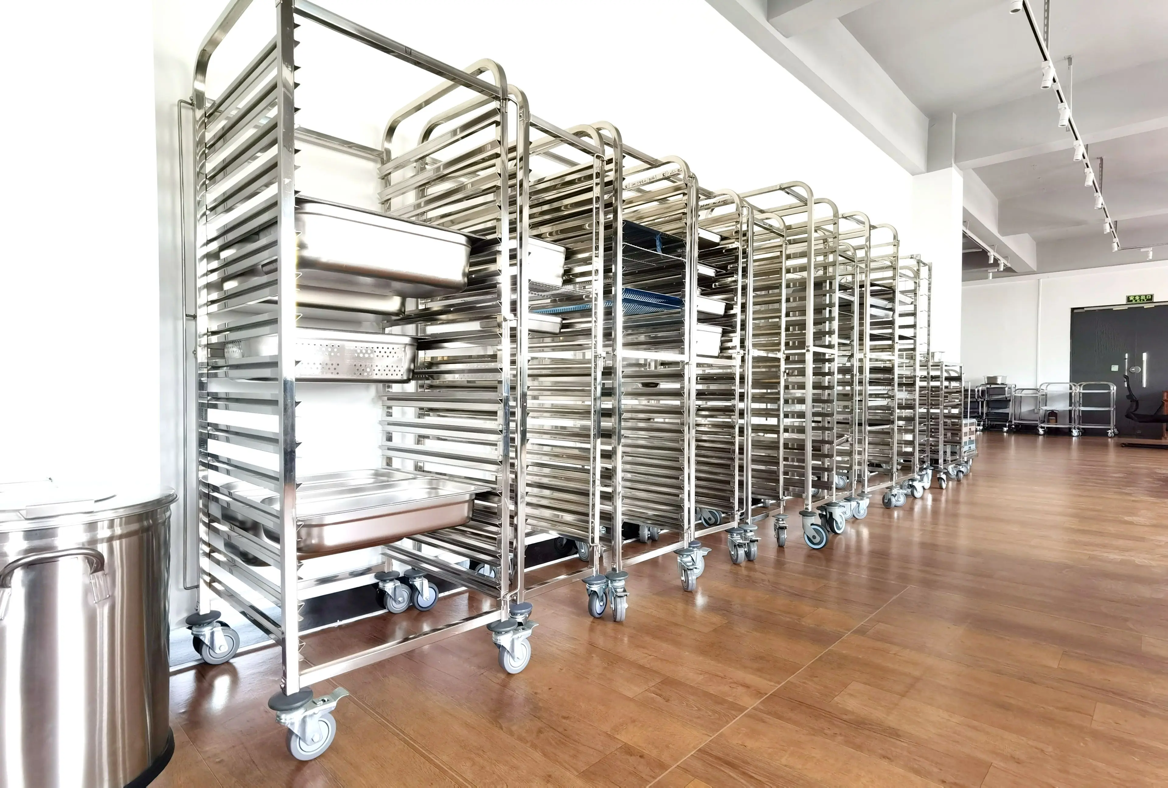 TT-BC333H 2.2M 2 Tier with Splashback Catering Restaurant Work Pre Table