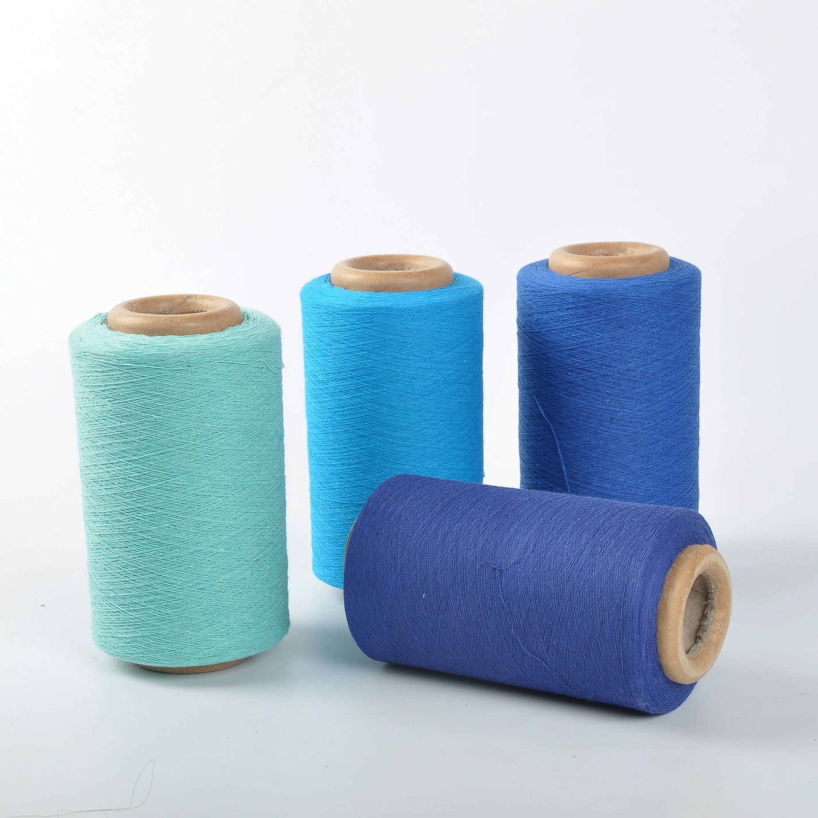 Carded Yarn 70% Cotton 30% Polyester Regenerated Oe Blended Yarns Knitting