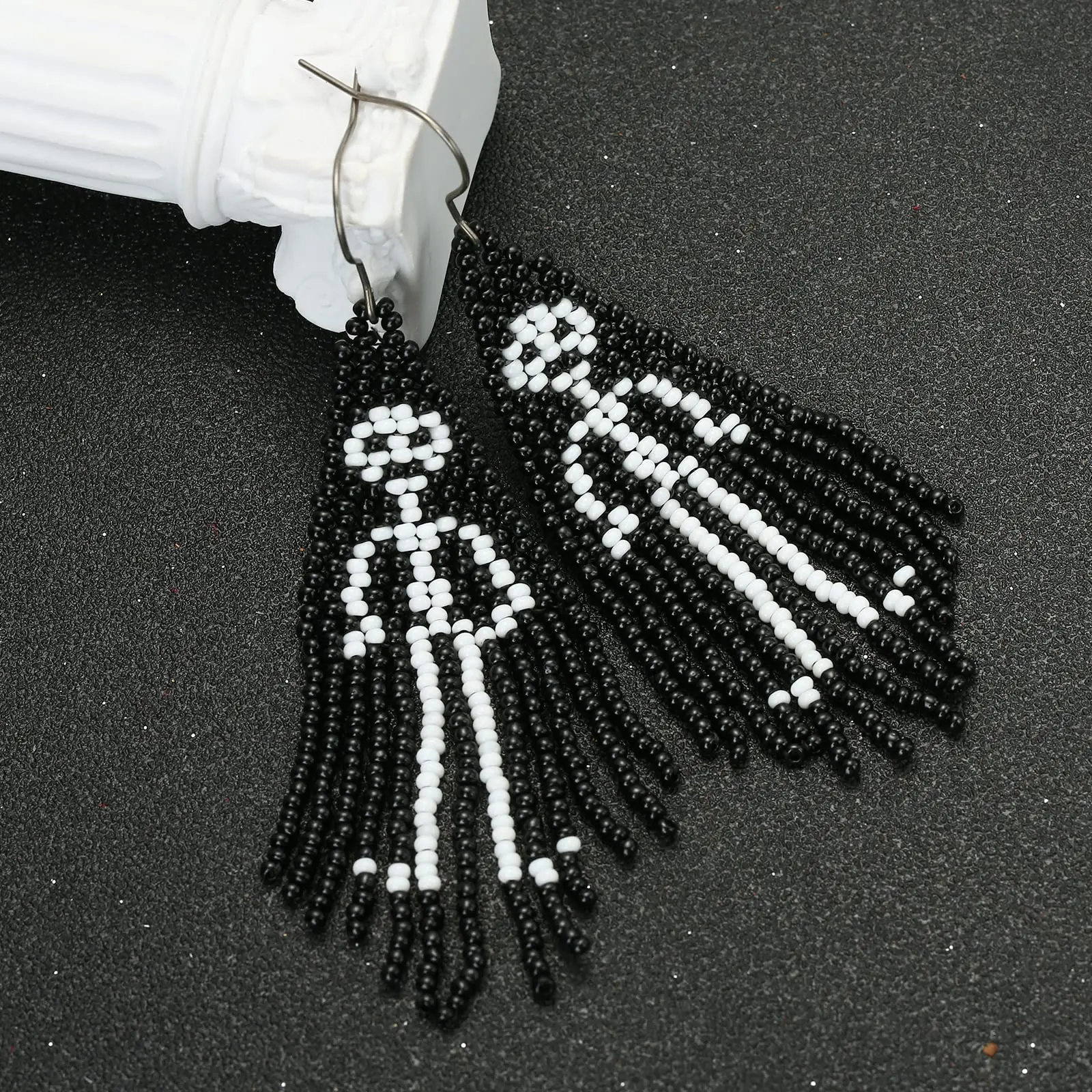 TrueGold Black White Handmade Custom Titanium Dangle Beaded Earrings for Women Fashion Jewelry Set