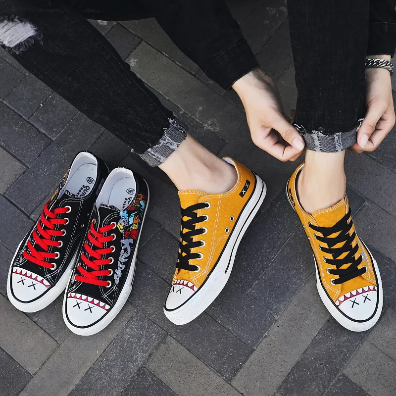 2021 new hot-selling high-top canvas shoes for men and women Korean version trend wild graffiti couple casual shoes