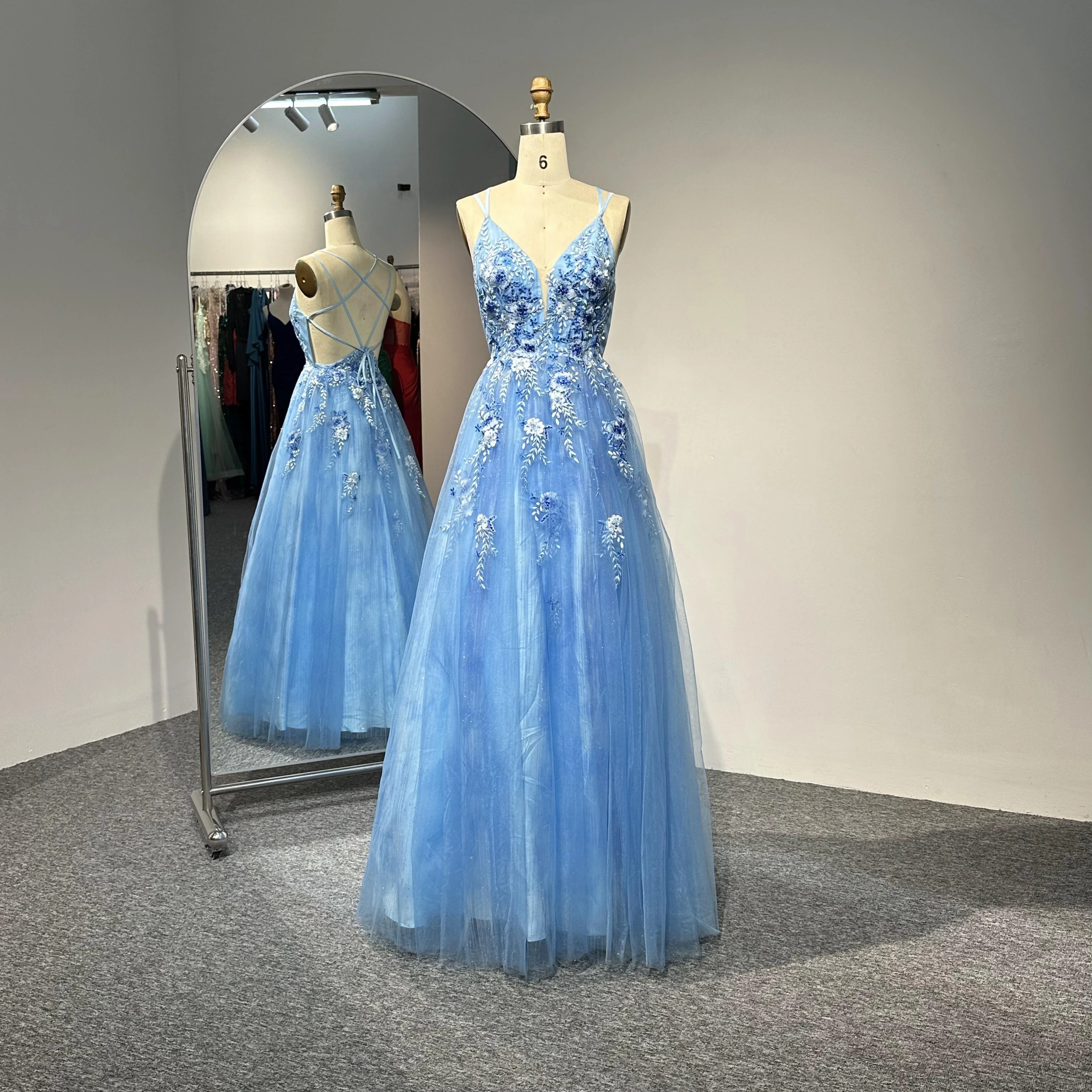 New Best Seller Deep V-Neck Prom Evening Dresses Handmade Lace Dresses Embroidered Tulle Dresses