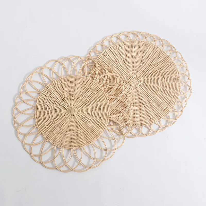 Natural Bohemian Style round Rattan Placemat Hand Woven Decorative Flower Sustainable Home Decor Plate Dish