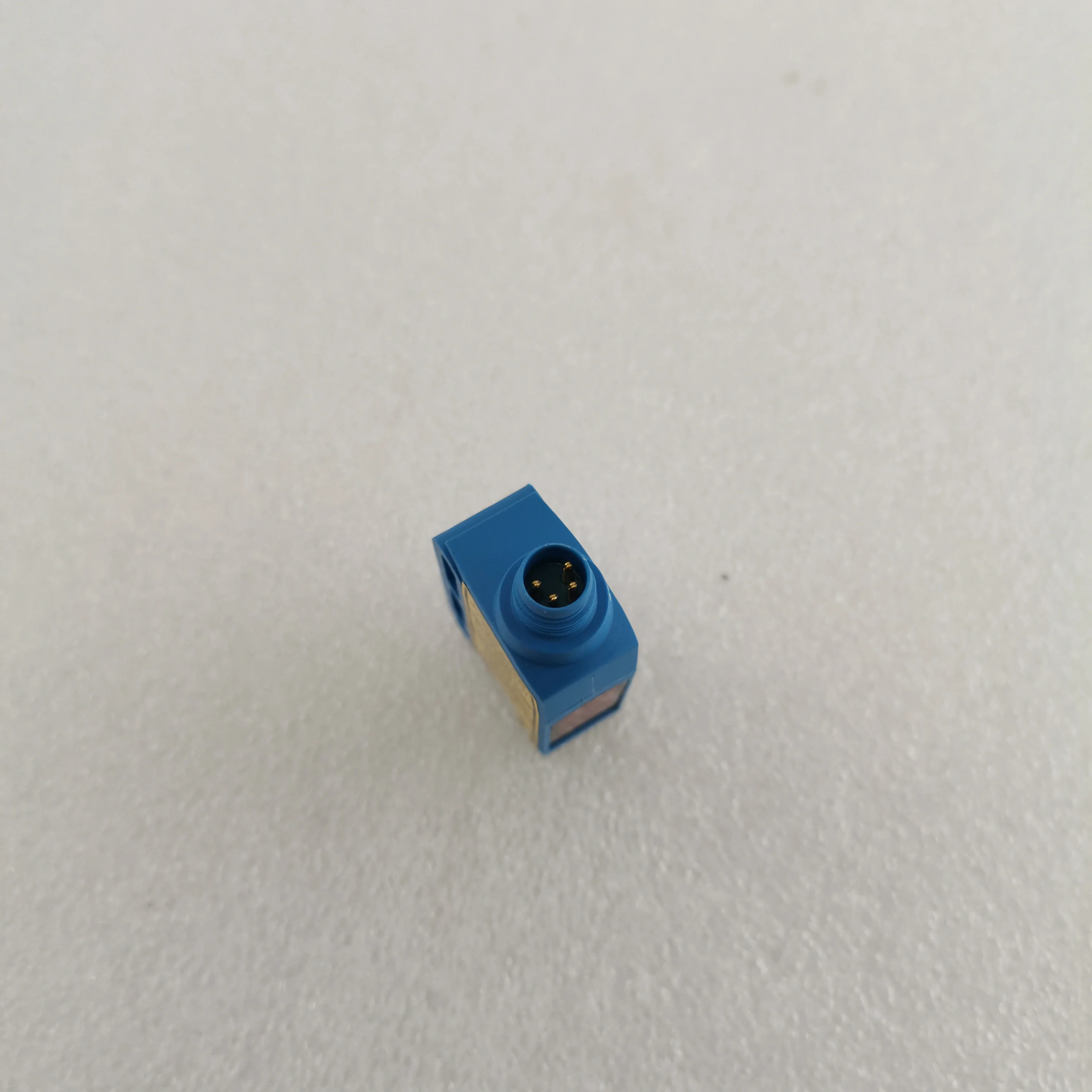 WTB4S-3P2261 Лидер продаж оригинальный новый фотоэлектрический датчик хорошая цена электрооборудования