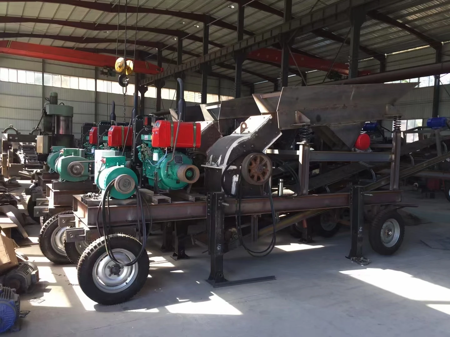 customized quartz 25-35 tph sand making hammer coal mill crusher machine mining industry stone quarry crushing plant