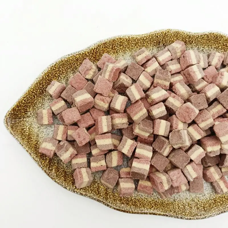 Wholesale freeze-dried cat snacks Pet snacks pet food Freeze dried cranberry goat milk cube Freeze dried dog snacks and dog food