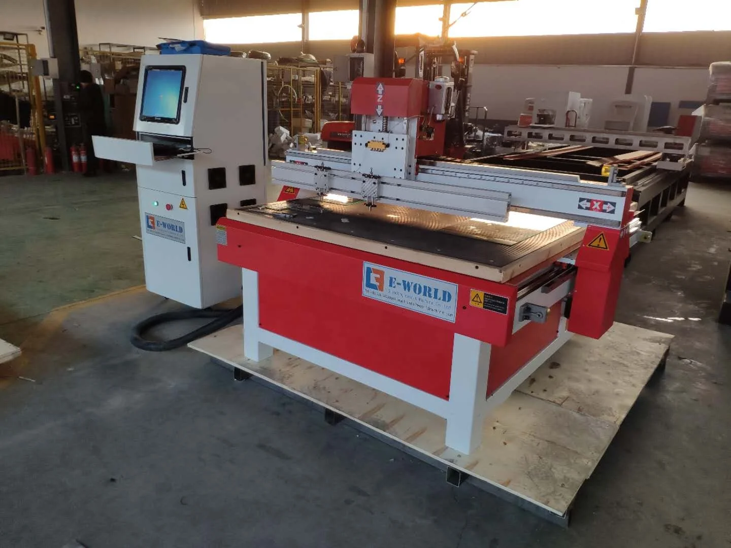 Высокоскоростной вертикальный Гравировальный фрезерный станок с ЧПУ для резки стекла и камня