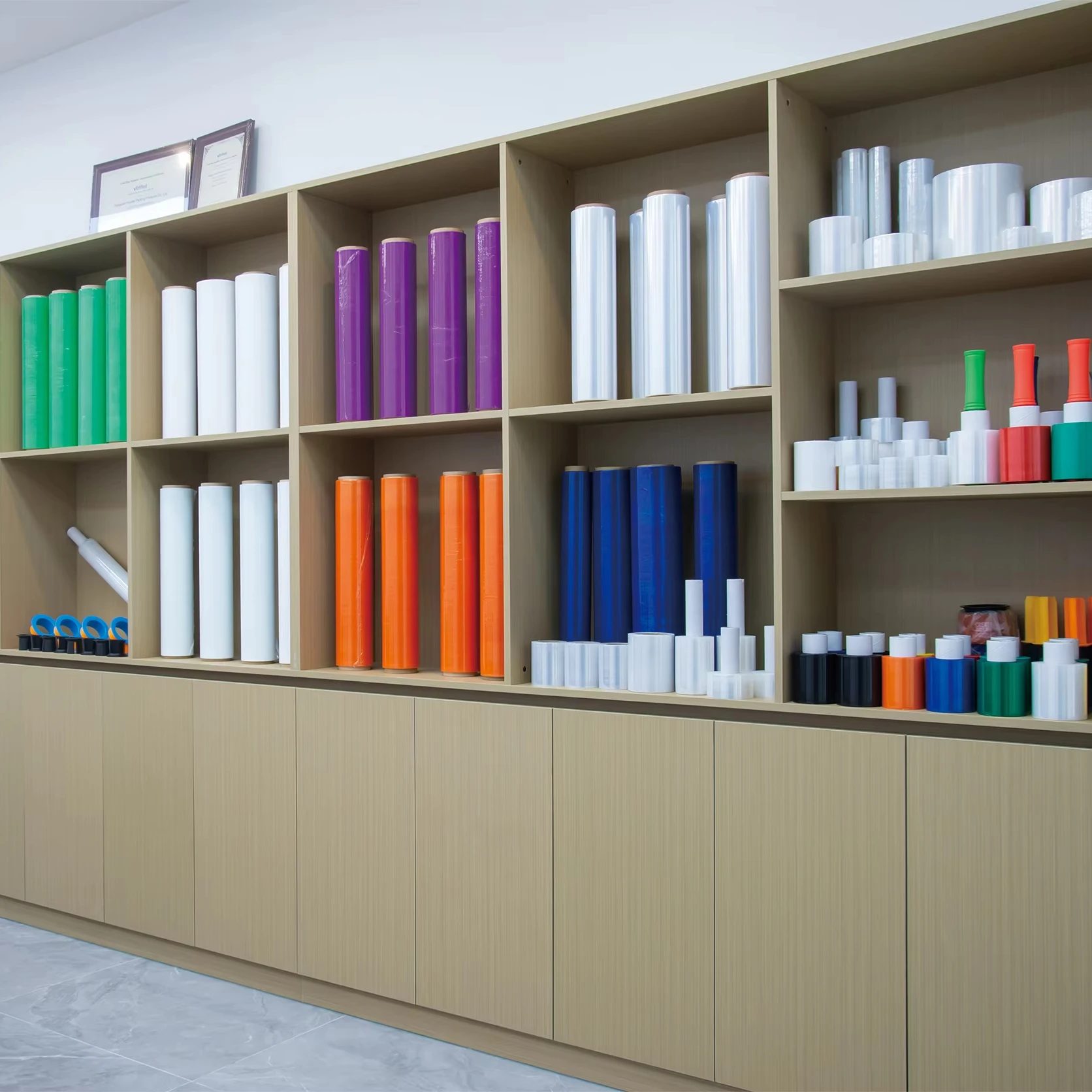 Производство стретч-пленки с машиной usez для ручного использования и непрозрачного рулона