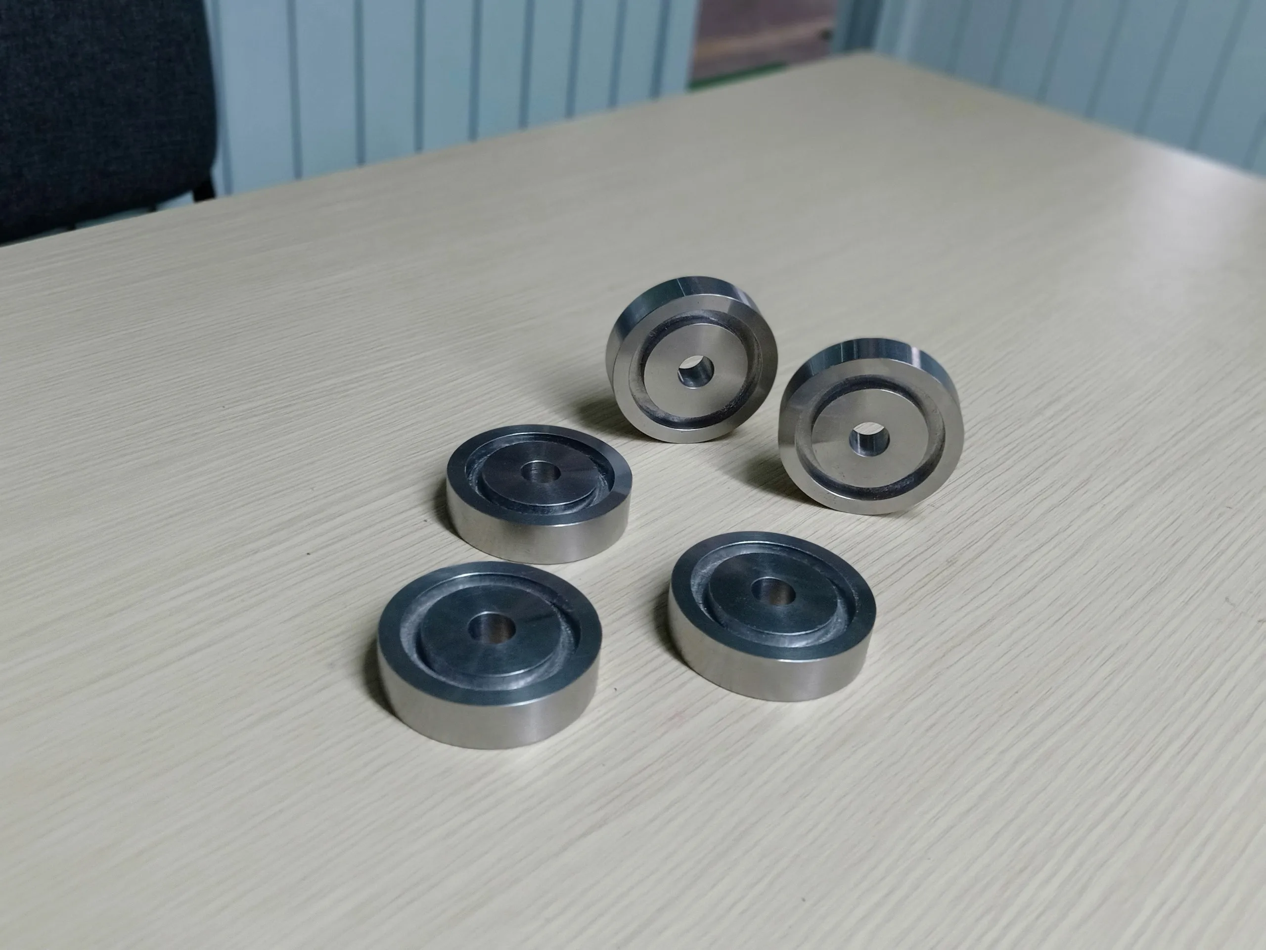 FACTORY OEM MACHINING CNC CENTER CNC PRECISION MACHINE FROM VIETNAM