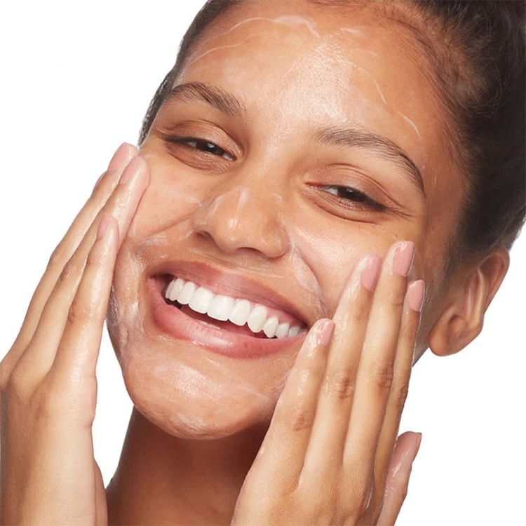 Oem Private Label Whitening Cleansing Milk Washing Face Organic Facial Cleanser Face Wash